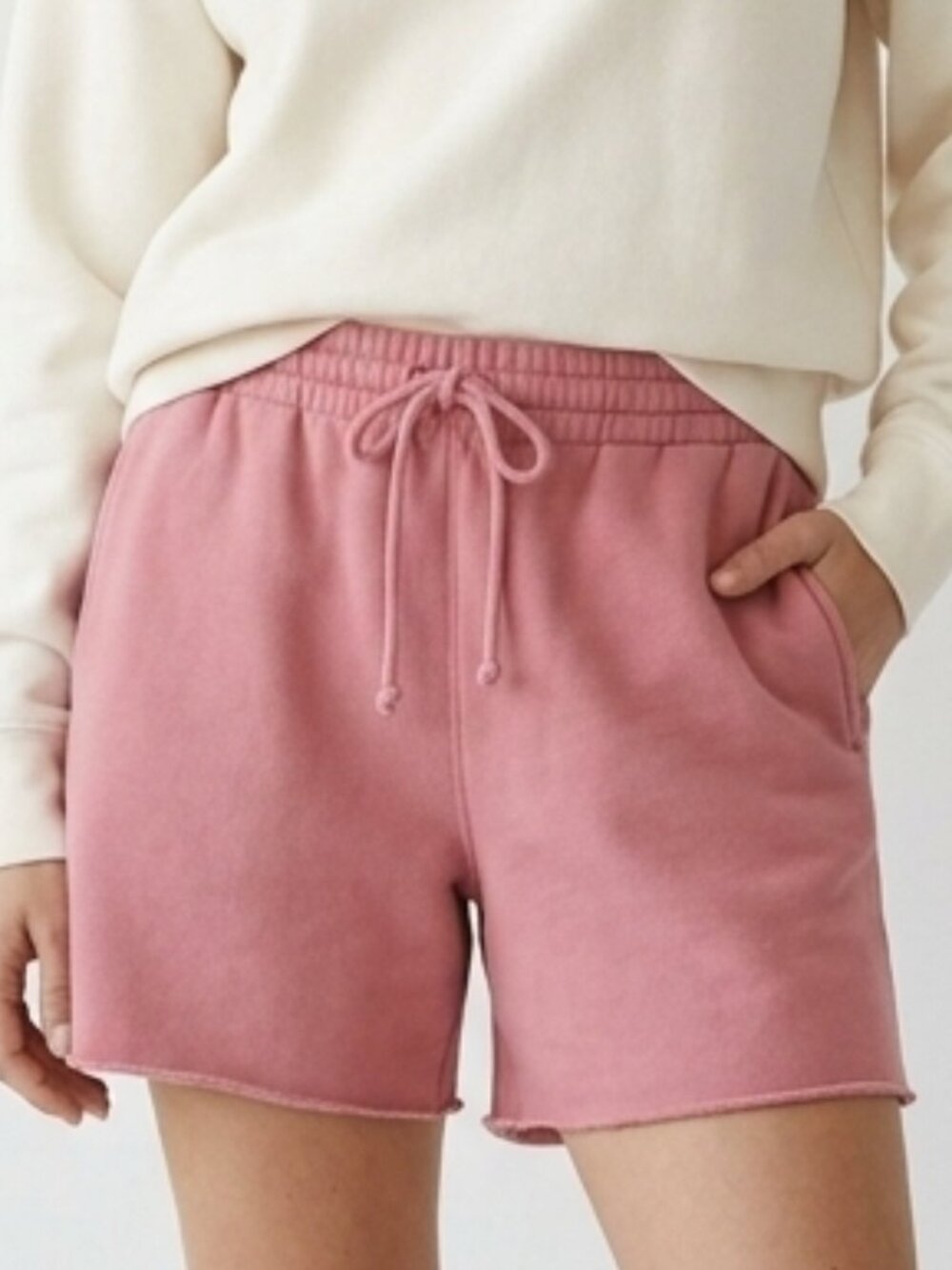 Aritzia TNA Cozy Raw Hem Fleece Sweatshorts Heather Rose Pink Size XS
